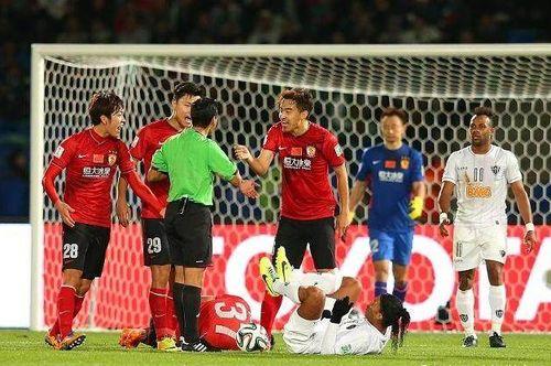 庄家爆料天津泰达vs大连一方最新消息,最新战况揭秘，庄家爆料一触即发！”